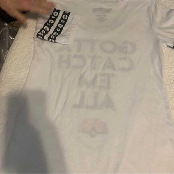 Pokémon white tee shirt with Pokémon graphic - Picture 3 of 4